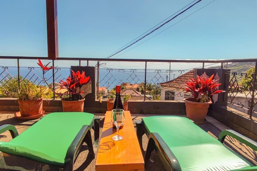 The Funny And Relax Apartment With Terrace & View Arco da Calheta  Buitenkant foto