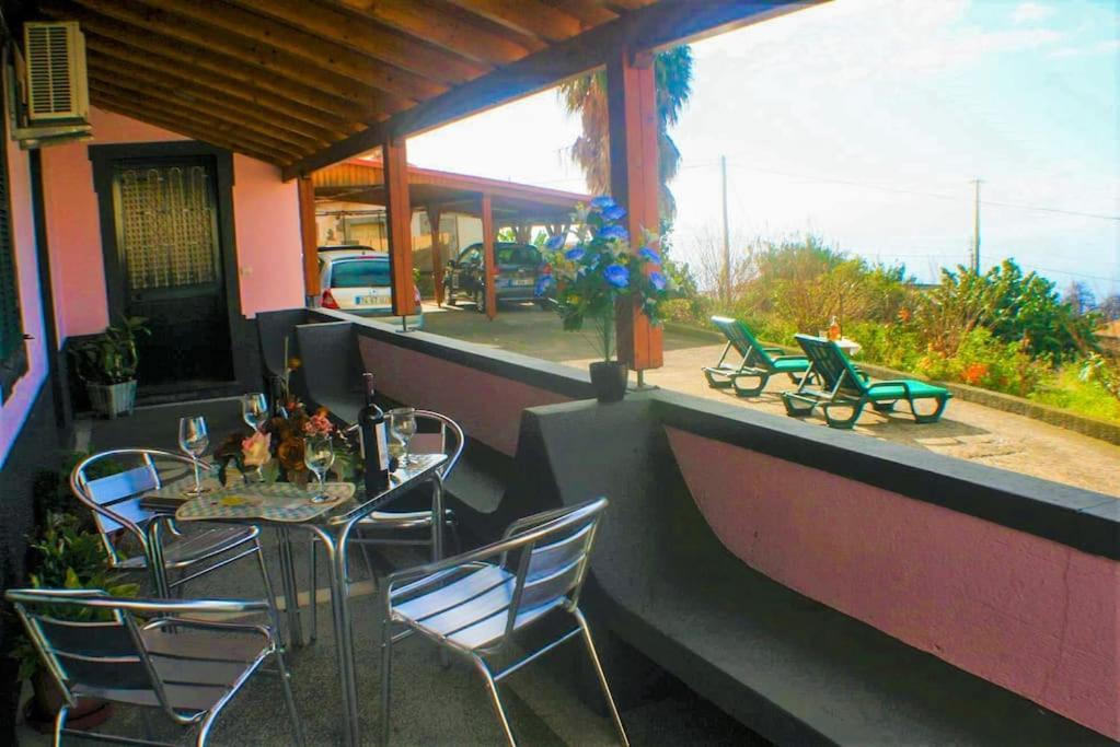 The Funny And Relax Apartment With Terrace & View Arco da Calheta  Buitenkant foto